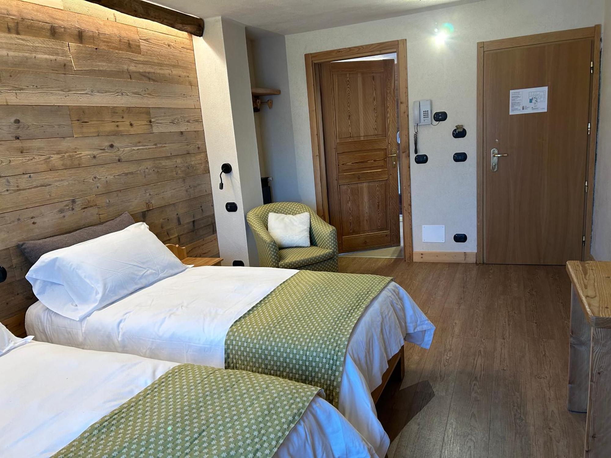 Hotel Stella Alpina Oulx Εξωτερικό φωτογραφία